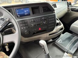 MAN TGS 26.400 6x6 Abrollkipper HIAB Optima 20S