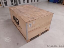 MiR MiR500 EU pallet lift
