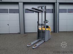 Jungheinrich ERD220 Hochhubwagen Mitfahrer Initialhub