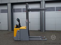 Jungheinrich ERD220 Hochhubwagen Mitfahrer Initialhub