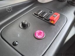 IVECO 2x Daily 70 Lagerfahrzrug Ferqui Sunrise 2,5 m B