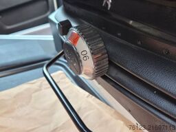 MERCEDES-BENZ 519  Allrad 4 x 4 Lagerfahrzeug Stock 20 Sitzer