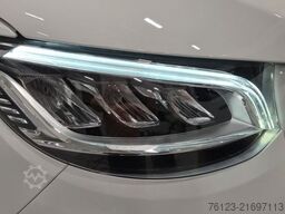 MERCEDES-BENZ 519  Allrad 4 x 4 Lagerfahrzeug Stock 20 Sitzer