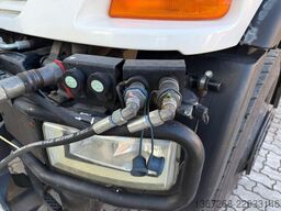 UNIMOG U400 mit Breining U2000 Bitumenspritze + Besen