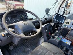 UNIMOG U400 mit Breining U2000 Bitumenspritze + Besen