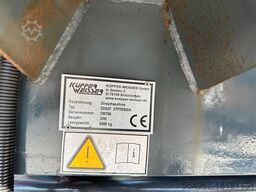 SCANIA R580 Abrollkipper Flughafenstreufahrzeug 45m