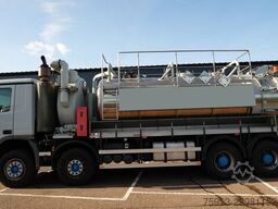 Mercedes-Benz ACTROS 4144 8x4 vacuum truck 246.500km