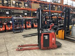 Linde D 12 AP // 2.402 Std. // Initialhub