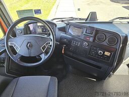 RENAULT T 520