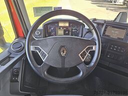 RENAULT T 520