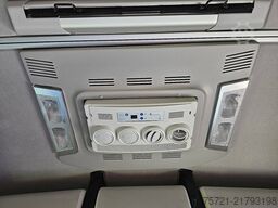 RENAULT T 520