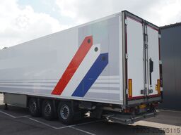 Schmitz Cargobull 3 AXLE FRIGO TRAILER WITH THERMO KING SLX I BI-...