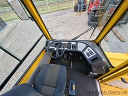 Terberg YT 222 4x2 aangedreven terminal trekker