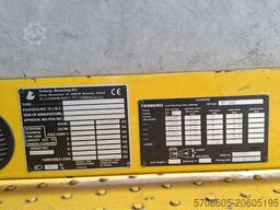 Terberg YT 222 4x2 aangedreven terminal trekker