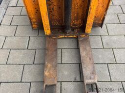 OM CT 13 Hochhubwagen