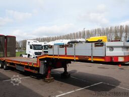 Nooteboom MCO-48-03V Damaged semi low loader extendable 3...