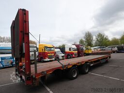 Nooteboom MCO-48-03V Damaged semi low loader extendable 3...