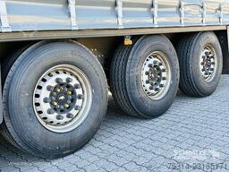 Schmitz Cargobull Curtainsider Standard Getränke