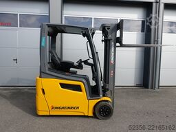 Jungheinrich 1,6t EFG216 TRIPLEX SS Batterie 92%