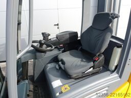 Jungheinrich 1,6t EFG216 TRIPLEX SS Batterie 92%