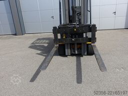 Jungheinrich 2t Elektro EFG 320 Triplex 4,4m SS GEL