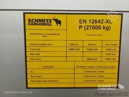 Schmitz Cargobull Curtainsider Mega Getränke