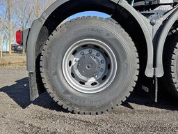 Iveco T-Way AT720T47TH Tractor Head (10 units)