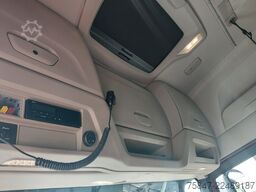 Iveco S-Way AS 440 S 49 T/FP Standklima Navi