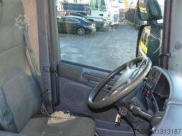 Scania P230 + carrier supra 950 + euro 5 + lift