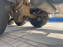 Schmitz Cargobull SCF 24 Chassis / SAF + Disc / 2x Extendable / L...