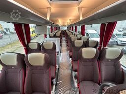 MAN Lions Coach R08 63 Sitze 3-Achsen 13.8m