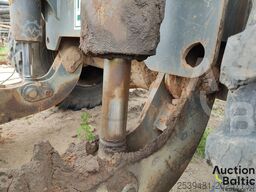 Liebherr A 900 C Litronic