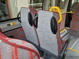 MERCEDES-BENZ 2 x Lagerfahrzeug Bürgerbus Niederflur 9 Sitze