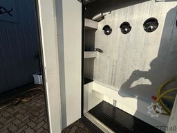 MAN 8220 3  Pferde Wohnung /Dusche