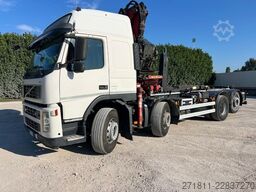 Autocamion cu cârlig pentru containere VOLVO VOLVO FM82 SCARRABILE CON GRU E POLIPO