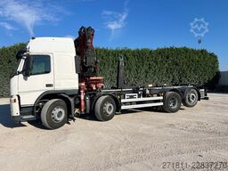 VOLVO VOLVO FM82 SCARRABILE CON GRU E POLIPO