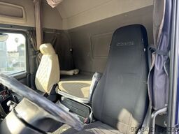 SCANIA R 560