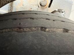 Schmitz SKO 18 + STUURAS + LOADLIFT + CARRIER MAXIMO 1300