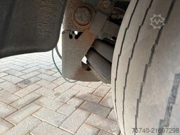 Schmitz 2 axles + STUURAS + LOADLIFT + CARRIER MAXIMA 1300
