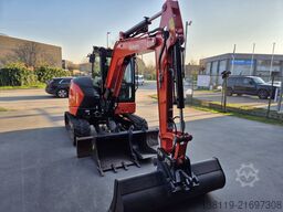 Kubota U50-5