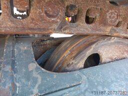 Hitachi ZX220LC (Abu Dhabi)