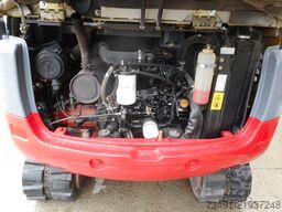 Takeuchi TB 235 mit POWERTILT