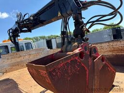 IVECO 140E250 Kipper mit HIAB Kran inklusive Anhänger