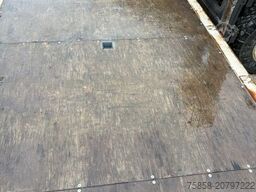 Krone Plattform 7,45m mit Steckrungen mittig