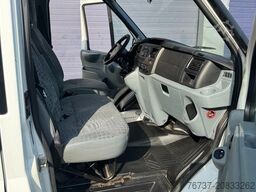 Ford **TRANSIT-9SEATS**