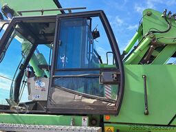 Sennebogen 850R with hydraulic rotating grapple