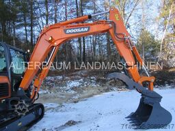 DOOSAN DX62R-3
