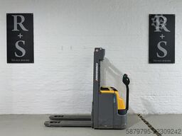 Jungheinrich EJC 112z/DZ