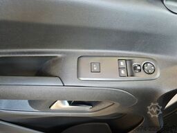 OPEL Combo-e Cargo XL 50-kWh Regalsystem Navi Kamera