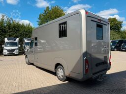 RENAULT Master STX 5 Sitzer  Haras / Hengste